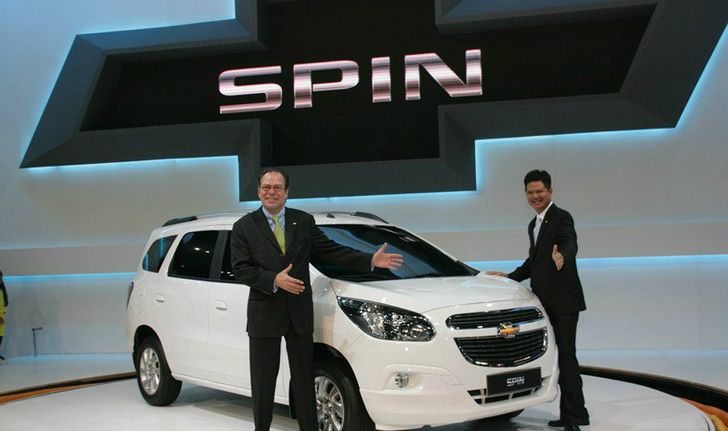 Chevrolet พร้อมเปิดผ้าคลุม  Chevrolet Spin  12 มี.ค.