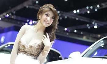 พริตตี้  SSANGYONG  มอเตอร์โชว์2013