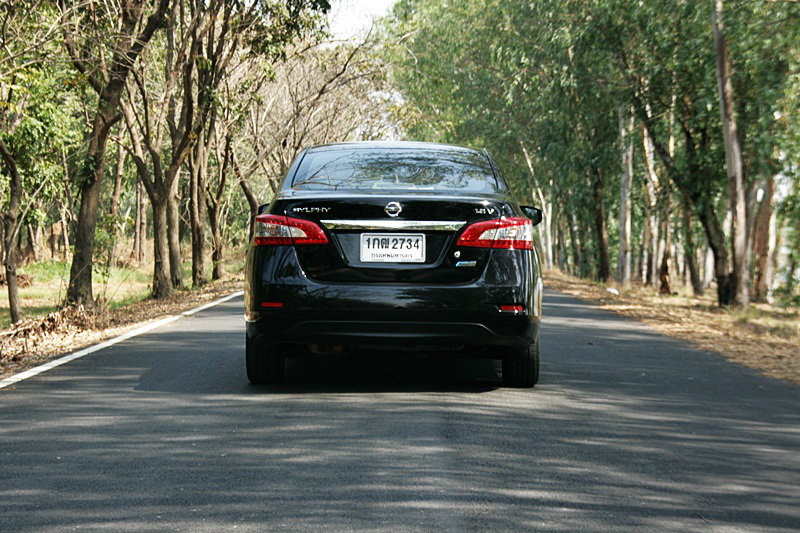 Nissan Sylphy  1.8 V Navi