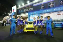 ปตท. นำ PTT FitStation และนวัตกรรมใหม่ PTT FitStation Mobile Service ในงาน “Auto Salon 2013"