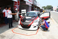 ศึกประลองความอึดรถยนต์ทางเรียบมาราธอน ชิงแชมป์ประเทศไทย“RAAT Thailand Endurance Championship 2013