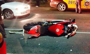 หนุ่มเมาซิ่งชนท้าย Ducati ไม่มีตังจ่าย-อ้างนึกว่า'ฮอนด้า เวฟ'