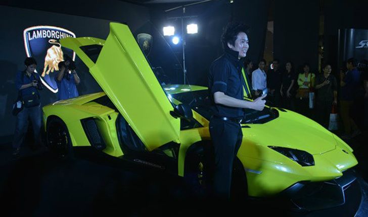 เปิดตัว Lamborghini Aventador รุ่น 50 ปี