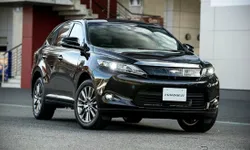 Toyota Harrier 2014 เวอร์ชั่นไฮบริด พื้นฐานเดียวกับ Camry