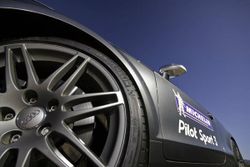 ทดสอบจริง! กับสุดยอดสมรรถนะยางสปอร์ต MICHELIN PILOT SPORT 3