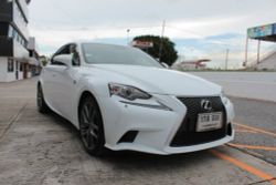 Lexus IS 250 F-sport  เร้าใจสมรรถนะ...หล่อเกินห้ามใจ