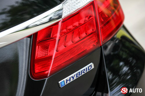 รีวิว 'Honda Accord Hybrid TECH' ล้ำเหนือขั้น ประหยัดเหนือชั้น