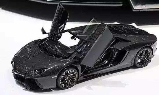 อึ้ง! รถโมเดล Lamborghini Aventador คันนี้ ราคาแพงกว่าของจริง 12 เท่า!