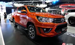 ในงานมอเตอร์โชว์ เผยโฉม Toyota Revo TRD Sportivo และ Fortuner TRD Sportivo เริ่ม 7.22 แสนบาท