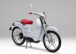 Honda EV-Cub Concept จักรยานยนต์พลังไฟฟ้าแห่งอนาคต