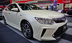 Toyota Camry 2.0G Extremo ใหม่ เผยโฉมจริงที่บิ๊กมอเตอร์เซลเคาะ 1.489 ล้านบาท