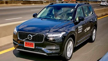 รีวิว Volvo XC90 T8 Twin Engine AWD Momemtum เอสยูวีหรูขุมพลังไฮบริดเสียบปลั๊ก