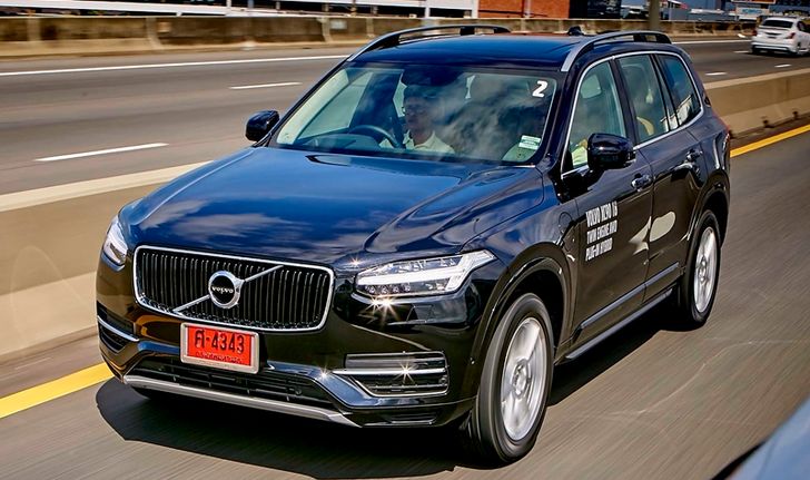 รีวิว Volvo XC90 T8 Twin Engine AWD Momemtum เอสยูวีหรูขุมพลังไฮบริดเสียบปลั๊ก