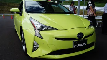 ทดลองขับ 2016 Toyota Prius และ Mirai ใหม่ เข้าไทยเถอะขอร้อง...!