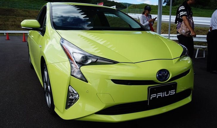 ทดลองขับ 2016 Toyota Prius และ Mirai ใหม่ เข้าไทยเถอะขอร้อง...!