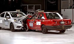 IIHS เผยคลิป Nissan Almera ทดสอบชนกับรถสมัย 20 ปีที่แล้ว