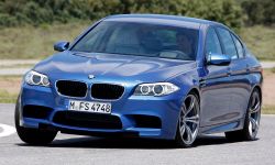 BMW M5 F10 เตรียมหยุดผลิตแล้ว อาจเป็นรุ่นสุดท้ายที่มีเกียร์ธรรมดา