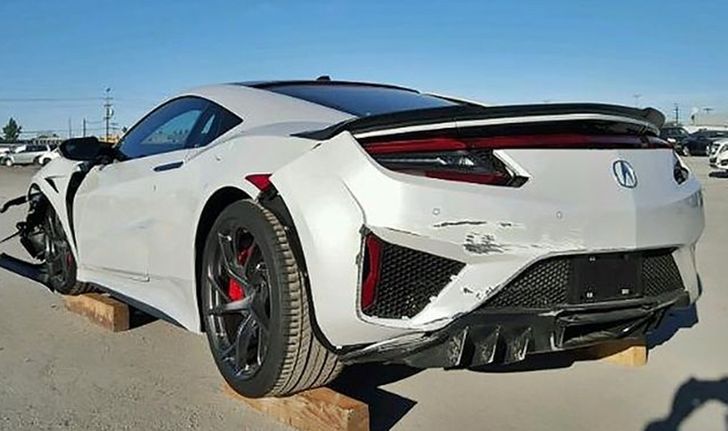 ฮือฮาประมูลรถอุบัติเหตุ Honda NSX ใหม่ ในสหรัฐอเมริกา