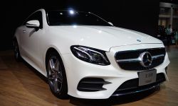 ราคารถใหม่ Mercedes Benz ในตลาดรถประจำเดือนเมษายน 2560