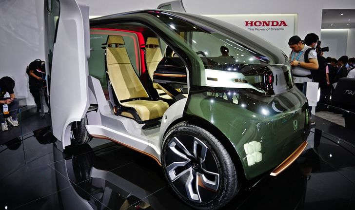Honda NeuV ใหม่ ต้นแบบรถยนต์เทคโนโลยี AI เผยโฉมที่ CES ASIA 2017