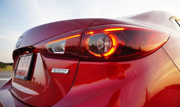 Mazda เตรียมเผยเครื่องยนต์ SKYACTIV-X สะอาดยิ่งกว่ารถไฟฟ้า..!