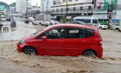 5 ข้อต้องทำ หาก “รถ” จมน้ำท่วม