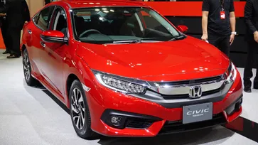 ของจริง! Honda Civic 2017 ตัวถังสีแดงก่อนเข้าไทยเดือน พ.ย.นี้