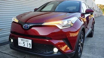 ยลโฉม Toyota C-HR 2018 สีแดง Red Pearl ก่อนเปิดตัวในไทยปลายเดือนนี้