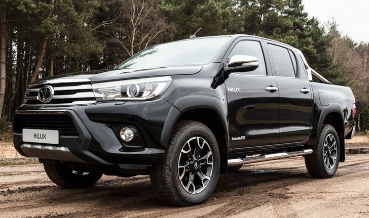 Toyota Hilux Invincible 50 Chrome 2018 ใหม่ พร้อมชุดแต่งพิเศษเปิดตัวในยุโรป