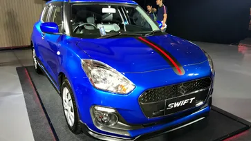 ส่อง Suzuki Swift 2018 ใหม่ พร้อมชุดแต่งแท้ภายนอก-ภายในรอบคัน