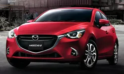 Mazda2 2018 Collection ใหม่ เพิ่มอ็อพชั่นเพียบแต่ราคาเดิม เริ่ม 530,000 บาท
