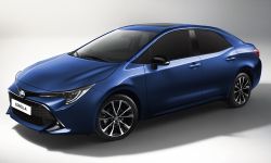 ภาพร่าง Toyota Altis 2019 ใหม่ อิงดีไซน์จาก Auris สวยไม่เบา