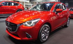 Mazda2 2018 ใหม่ เพิ่มอ็อพชั่นราคาเดิม เริ่ม 5.3 แสนบาทที่งานมอเตอร์โชว์