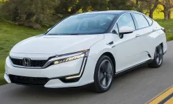 Honda Clarity Fuel Cell 2018 ใหม่ ขายจริงในสหรัฐฯ ฟรีไฮโดรเจนเฉียด 5 แสนบาท