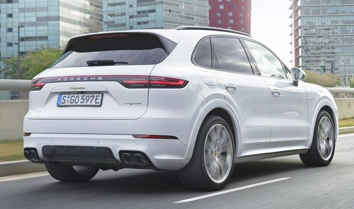 Porsche Cayenne E-Hybrid 2018 ใหม่ ขุมพลังไฮบริด 455 แรงม้าเปิดตัวจริงแล้ว