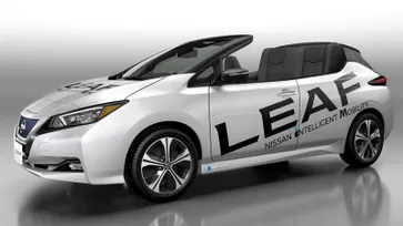 Nissan Leaf Open Car รถไฟฟ้าเปิดประตูฉลองยอดขายลีฟ 1 แสนคัน