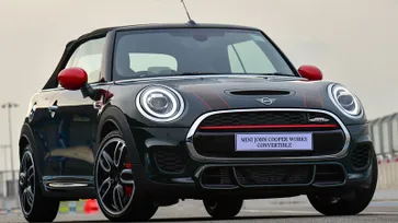 MINI JCW Convertible 2018 ใหม่ เคาะราคาจำหน่ายเริ่มต้น 3.468 ล้านบาท