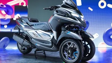 Yamaha 3CT 2019 ใหม่ ต้นแบบมอเตอร์ไซค์ 3 ล้อ ขุมพลัง 300 ซีซี เผยโฉมที่อิตาลี