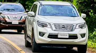 รีวิว Nissan Terra 2019 ใหม่ เห็นเรียบๆ แต่เทอร์โบคู่แรงเพียบนะจ๊ะ