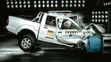 สยอง! Nissan Frontier โฉมเก่าได้คะแนนความปลอดภัยระดับ 0 ดาว