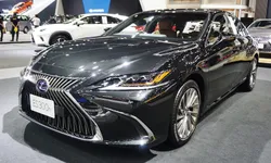 Lexus ES300h 2019 ใหม่ เคาะราคาจำหน่าย 3.59 ล้านบาทที่งานมอเตอร์เอ็กซ์โป