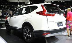 ไปดู Honda CR-V 2019 รุ่น 5 ที่นั่งใหม่ ราคาเริ่มต้น 1,359,000 บาท