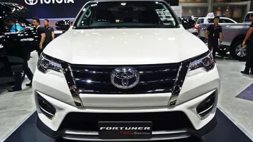 ไปดู Toyota Fortuner TRD Sportivo 2019 ไมเนอร์เชนจ์ใหม่ทั้งภายนอก-ภายใน