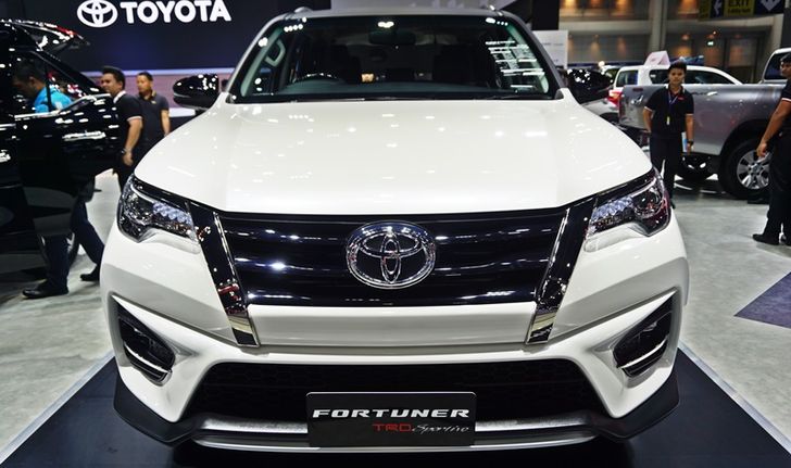 ไปดู Toyota Fortuner TRD Sportivo 2019 ไมเนอร์เชนจ์ใหม่ทั้งภายนอก-ภายใน