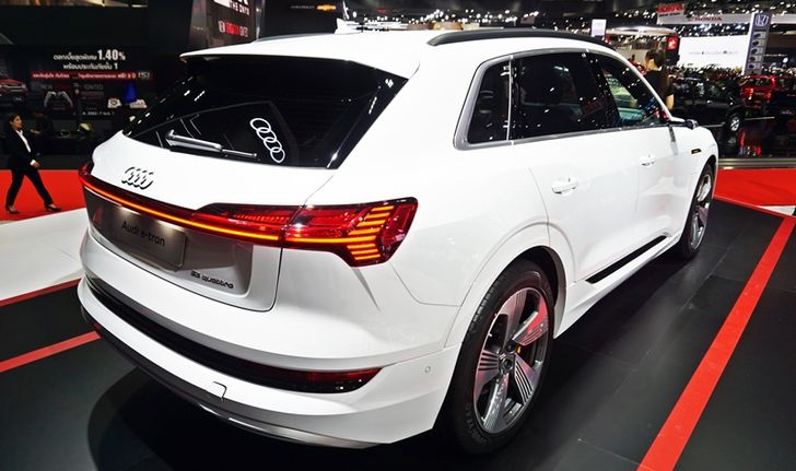 Audi e-tron 55 quattro 2019 ใหม่ เผยโฉมที่มอเตอร์โชว์ ราคา 5.099 ล้านบาท