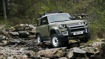 All-new Land Rover Defender 2020 เมื่อออฟโรดในตำนานฟื้นคืนชีพ!