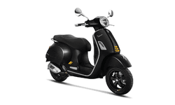 Vespa GTS Super Tech สองล้อในตำนานที่ผสมผสานความล้ำในเชิงเทคโนโลยี