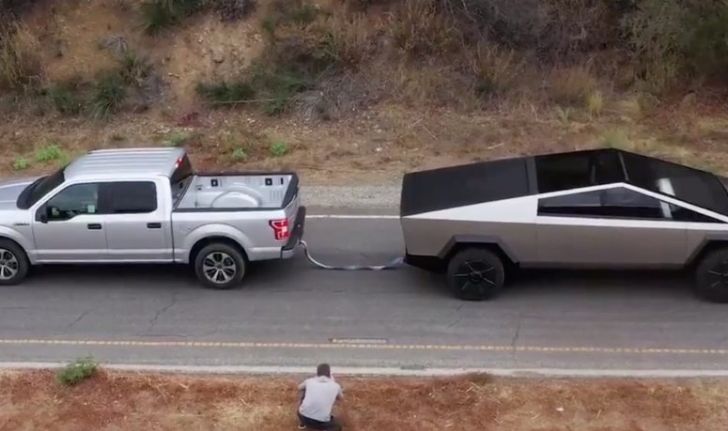 เมื่อ Tesla Cybertruck ชักเย่อ F-150 แต่ผลกลับค้านสายตาผู้ชม