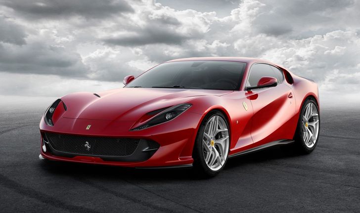 เปิดสเปก Ferrari 812 Superfast ซูเปอร์คาร์คันงามที่ ฝน ฮอร์โมน นั่งไปประสบอุบัติเหตุ