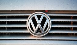 ซ้ำรอยเดิม! Volkswagen ถูกตั้งข้อหา 60 กระทงเรื่องปล่อยมลพิษเกินมาตรฐาน